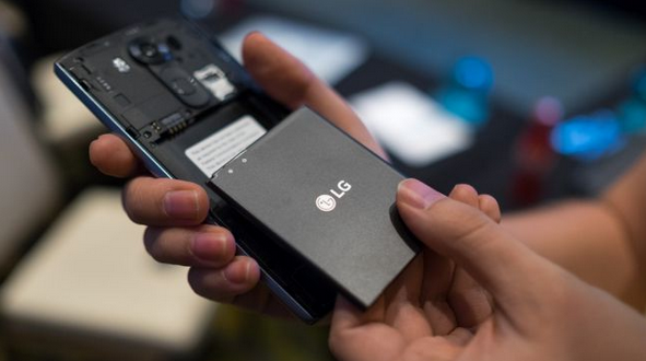 LG V10上手：雙前置攝像頭是亮點(diǎn)