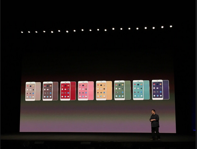 堅(jiān)果發(fā)布會只為換殼 老羅用歪招延續(xù)手機(jī)熱度