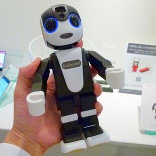 日本手機(jī)那些事:夏普的手機(jī)擬人化主義