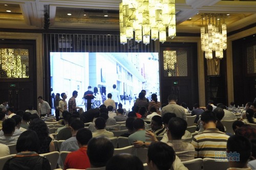 手機雙攝像頭 算法決定未來在深召開