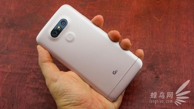 1600萬(wàn)像素全金屬機(jī)身 LG G5上市開(kāi)賣(mài)