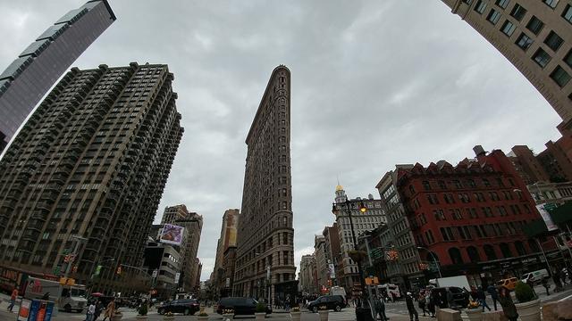 LG G5雙攝像頭的大問題:邊緣畸變嚴(yán)重