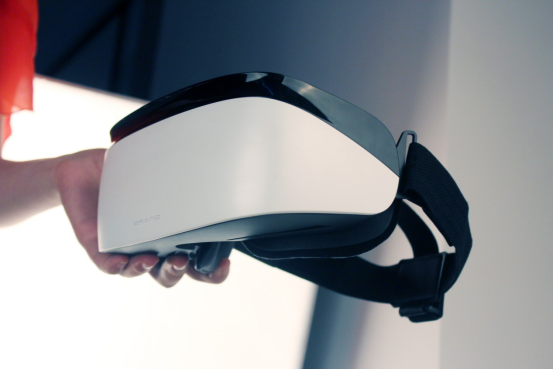 億境&ldquo;便攜式一體機(jī)&rdquo;驚艷問世