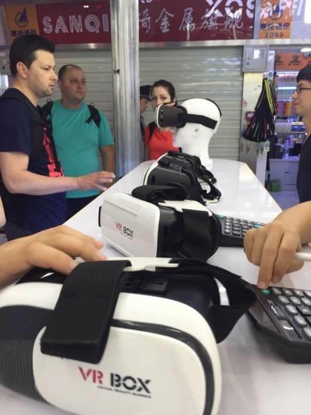 廉價VR眼鏡現(xiàn)身華強北:引日韓游客爆買