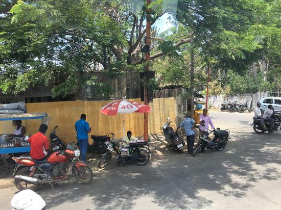 國產(chǎn)機(jī)混戰(zhàn)印度