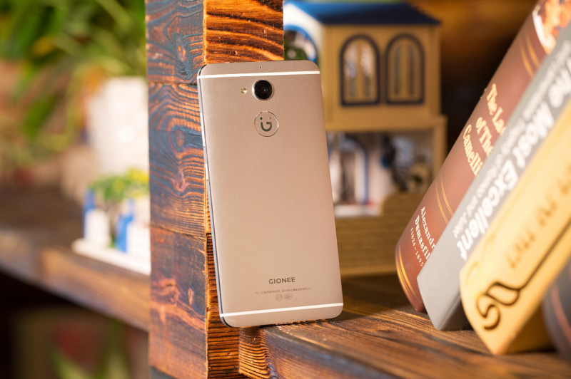 金立S6 Pro 重磅發(fā)布 4GB RAM+ 97%金屬機身 售價1999元