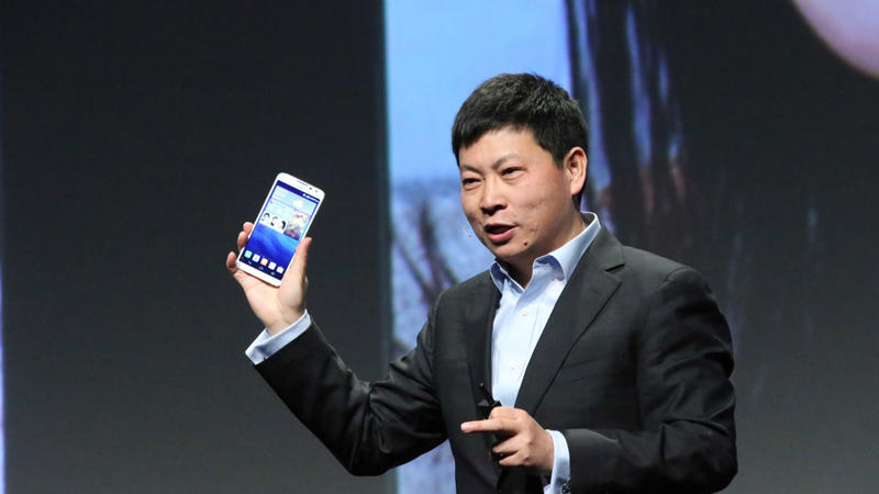 華為手機上半年出貨量為6056萬臺,余承東說2016年目標(biāo)是1.4億臺