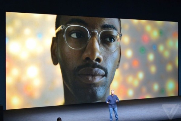 看蘋(píng)果如何借人工智能把 iPhone 變單反