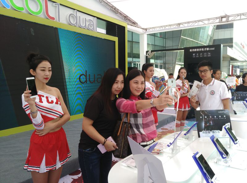 cool1 dual線下首銷，迪信通、樂語等助推酷派+樂視成雙攝領導者