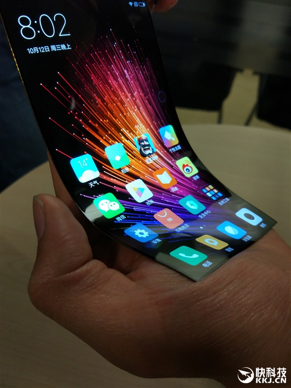 小米柔性屏概念機(jī)真機(jī)曝光!太驚艷了