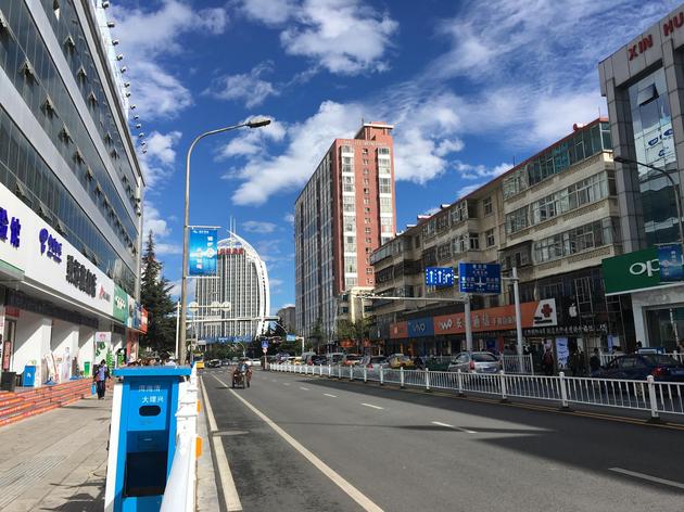 OPPO、vivo為何擊敗華為小米？去三線&ldquo;手機(jī)一條街&rdquo;看看！