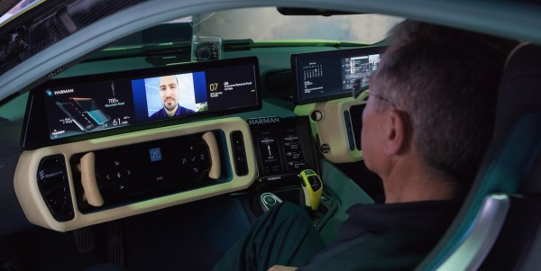 智能手機(jī)的下個戰(zhàn)場:三星要比蘋果先走一步了