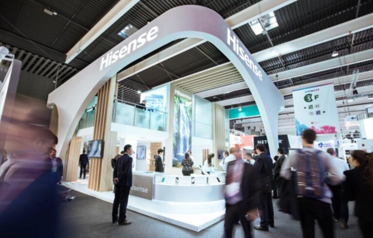  海信雙屏手機(jī)A2亮相MWC2017