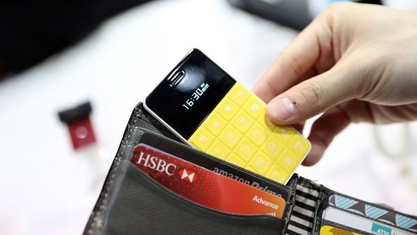 可塞進(jìn)錢(qián)包 臺(tái)灣廠商Talkase推新款T3卡片手機(jī)