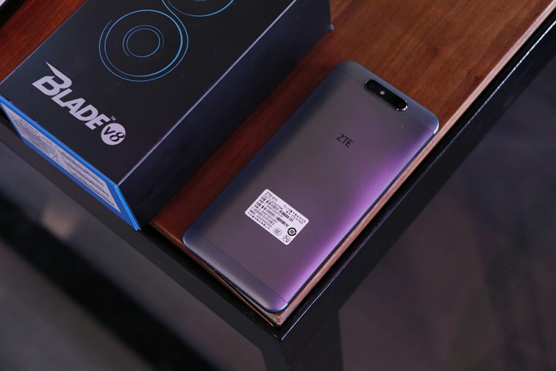 中興Blade V8發(fā)布：主打雙攝，售價1499元