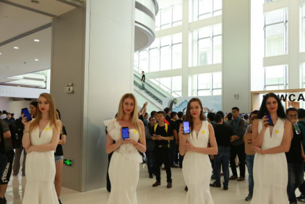 ivvi裸眼3D手機(jī)能否引領(lǐng)新時(shí)代？