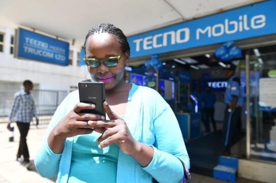 中國(guó)手機(jī)憑啥叫板蘋果？靠雙SIM卡和自拍技術(shù)