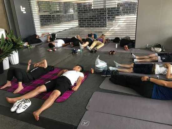 探訪樂(lè)視總部：門口躺滿討債供應(yīng)商