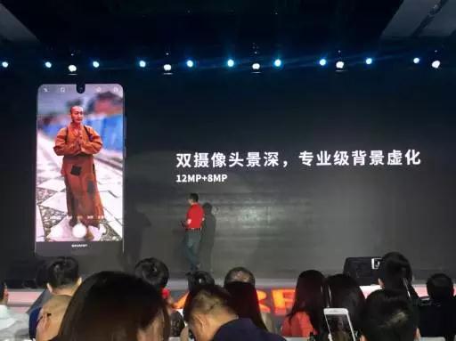 全球首創(chuàng)&ldquo;三雙攝像&rdquo; 幕后推手除了富士康還有？