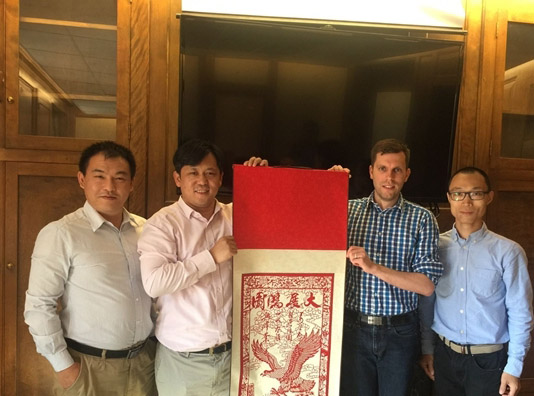 OLED生產(chǎn)設(shè)備項(xiàng)目或落戶佛山,望帶動(dòng)數(shù)十億產(chǎn)業(yè)鏈發(fā)展