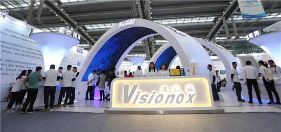 創(chuàng)新柔動(dòng)未來--維信諾攜柔性AMOLED技術(shù)及產(chǎn)業(yè)化成果亮相高交會(huì)