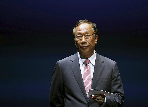 郭臺銘懷念喬布斯:當年他幫富士康防止工人自殺