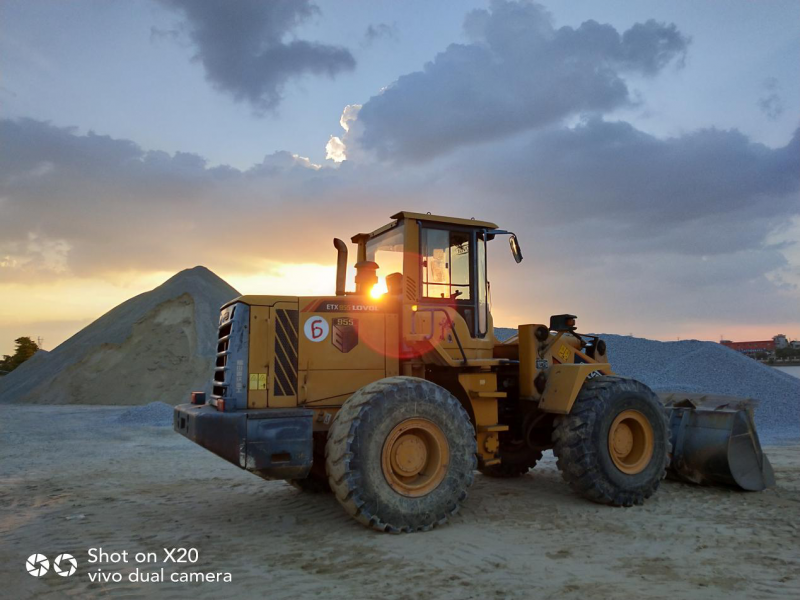 vivo第一款紅色手機(jī)！X20星耀紅圣誕限量版禮盒發(fā)布