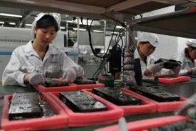 新機型將密集發(fā)布 機構(gòu)多次調(diào)研手機產(chǎn)業(yè)鏈公司