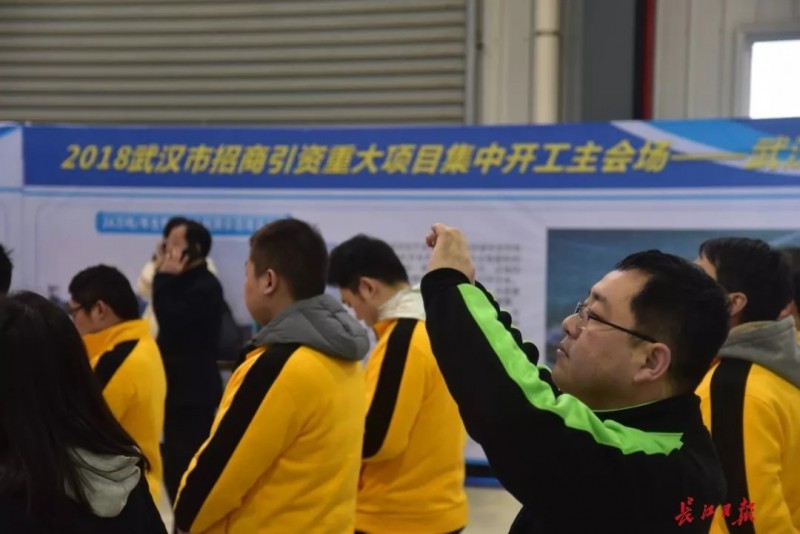 京東方武漢10.5代線配套玻璃基板項目今日開工