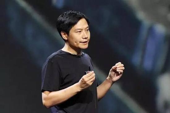 雷軍辭多職或保小米上市 市盈率高蘋果數(shù)倍遭質(zhì)疑