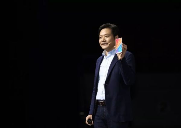 出海記|外媒:小米推智能手機(jī)MIX 2S 對(duì)標(biāo)蘋果iPhone X