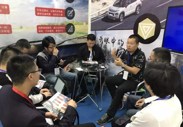 全球首款視頻對講機誕生:九方廣維車載設(shè)備開啟新紀元