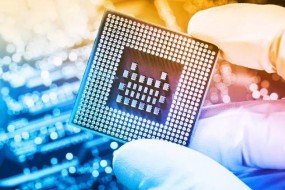 想要“中國(guó)芯”？但生產(chǎn)芯片的設(shè)備被他們控制了！