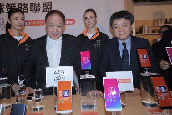 長和與小米戰(zhàn)略合作 將在17700家門店銷售小米設(shè)備