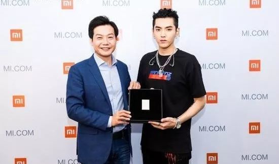 小米七年上市，雷軍的坎坷與野望