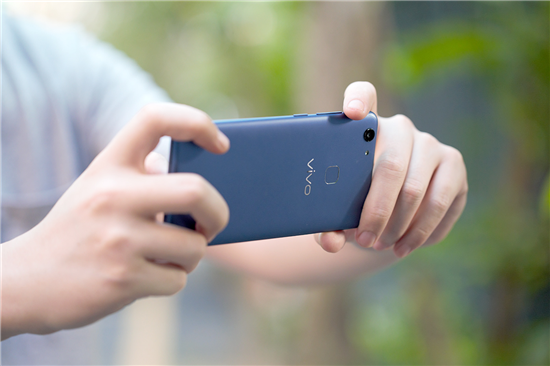 vivo Y75s拍照實測：中端價位新秀，拍出好照片很輕松