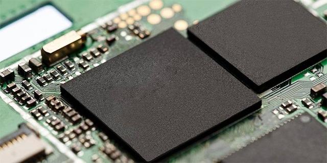 國產(chǎn)芯片有救了，中國這地方主攻芯片研發(fā)能成，人均GDP全球第三