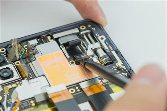 vivo NEX全面屏手機(jī)徹底拆解:迄今為止最復(fù)雜的安卓旗艦之一