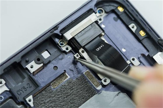 vivo NEX全面屏手機(jī)徹底拆解:迄今為止最復(fù)雜的安卓旗艦之一