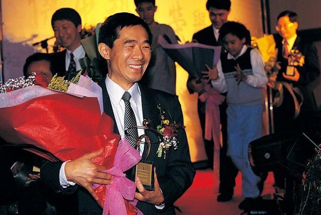 芯片的無冕之王：他有著500個(gè)芯片專利，今成中國(guó)芯片公司掌門人