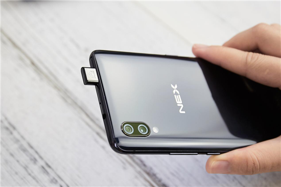 vivo NEX新版本來襲，升級屏幕指紋+8GB大運存