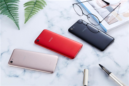 改變千元機固有印象 演繹新潮流 新顏值實力派vivo Y81s開售