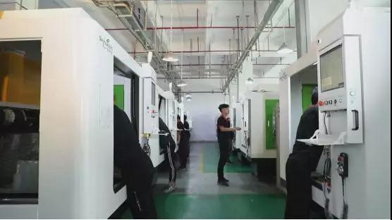 全球金屬拋光研磨行業(yè)領(lǐng)導(dǎo)者，春草研磨讓智能手機(jī)更出彩