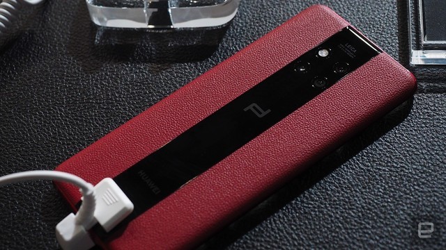 華為Mate20系列上手 “浴霸”鏡頭欲罷不能