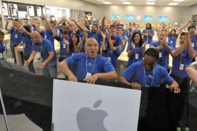 2018財(cái)年蘋果研發(fā)支出猛增23% 員工增9000人