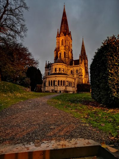 外媒測(cè)評(píng)華為Mate 20 PRO:頂級(jí)拍照體驗(yàn)堪比相機(jī)