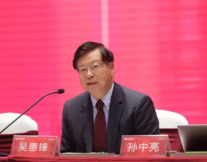 工業(yè)富聯(lián)新董事會成員集體亮相 戰(zhàn)略轉(zhuǎn)型升級匯聚強勁動能