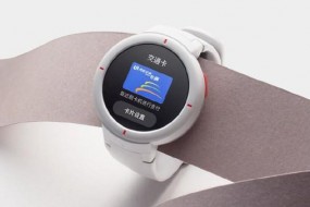 華米Q3財(cái)報: 小米手環(huán)3出貨量1000萬臺！