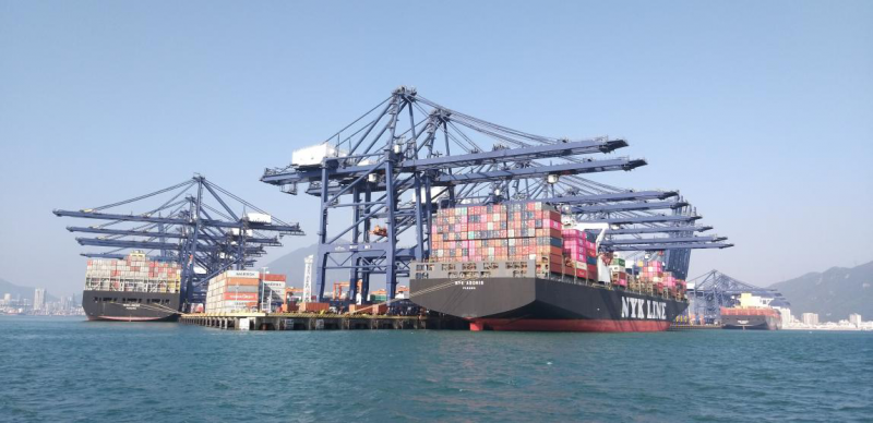 三星四攝像頭智能手機A9s:拍照效果名副其實