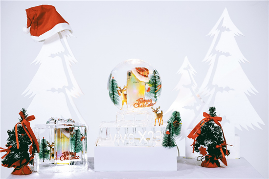 迎合圣誕氣息，vivo X23幻彩版創(chuàng)意照出爐